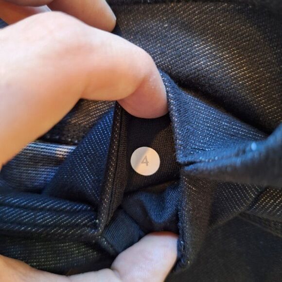 Lululemon Belt-it out leggings size 4 - Picture 2 of 6